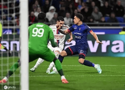 乐鱼体育-赛后上海申花备战法甲清晨法国杯传出新动向，连对手都承认：冲刺阶段阿斯顿维拉调整名单以备法国杯的简单介绍